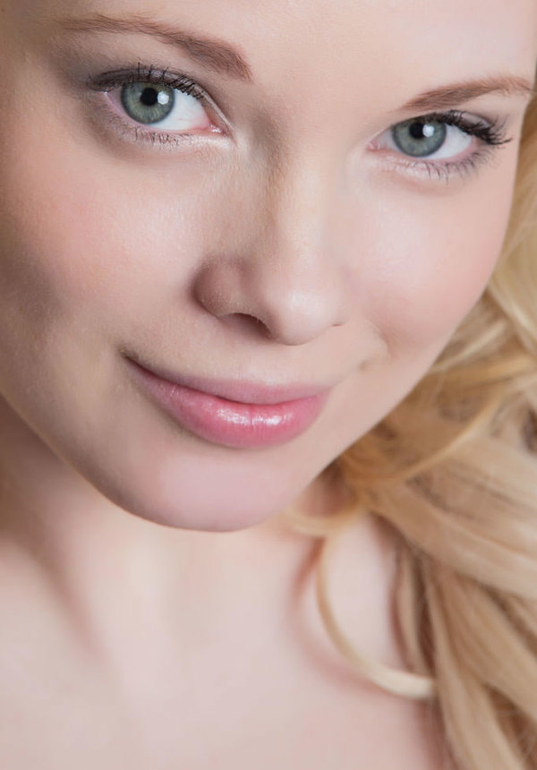 Алёна, 24 года, 0 размер груди